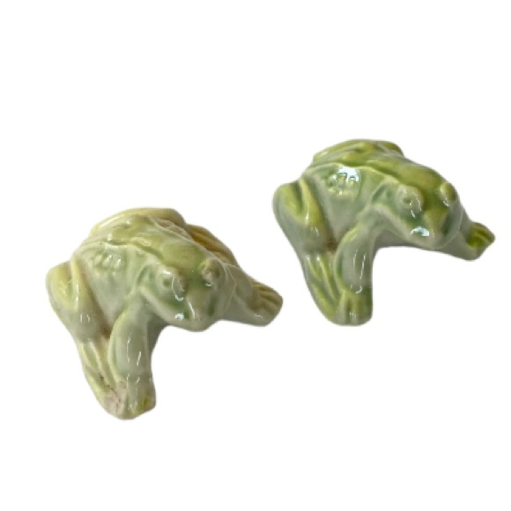 Vintage Wade Whimsie Red Rose Tea Frog Figurines